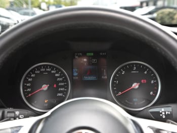 Mercedes-Benz GLC 300 de 4M MBUX Navi Kamera AHK Advanced LED