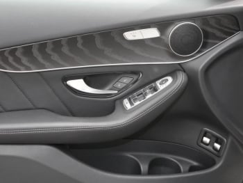 Mercedes-Benz GLC 300 e 4M AMG MBUX Navi LED Kamera Easy-Pack