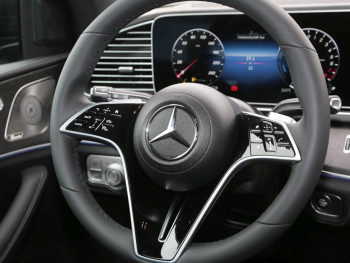 Mercedes-Benz GLE 400 e 4MATIC AMG Night Airmatic Head-Up AHK