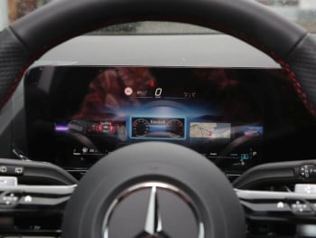 Mercedes-Benz GLA 200  AMG Night MBUX Navi-Prem Distronic 360°