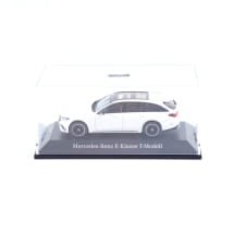 1:43 Modellauto E-Klasse S214 T-Modell AMG-Line opalithweiß metallic Original Mercedes-Benz | B66961120