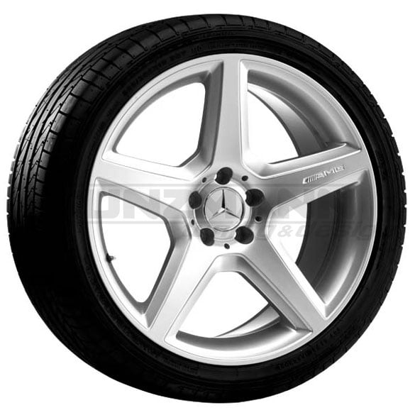 Abbildung AMG Styling 3 III complete wheel set lightalloy wheels 19 inch