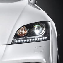 Abbildung Scheinwerfer Audi TTS mit LED Tagfahrlicht