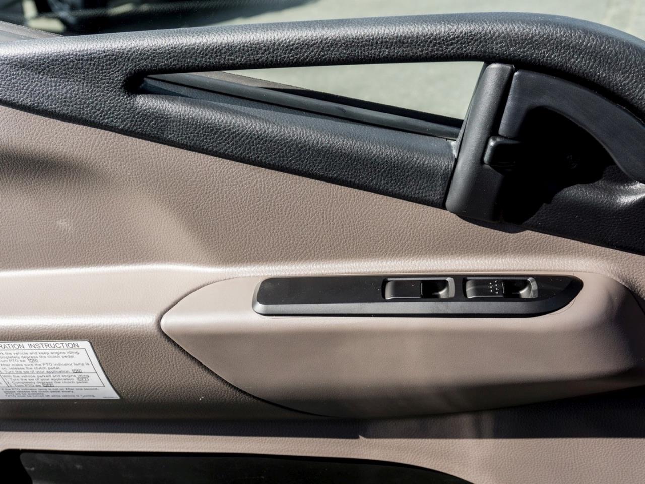 FUSO Canter 7C18 MEILLER TRIGENIUS 3-Seiten-Kipper