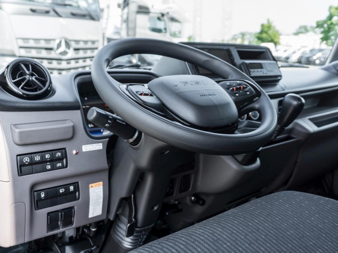 FUSO Canter 7C18 MEILLER TRIGENIUS 3-Seiten-Kipper