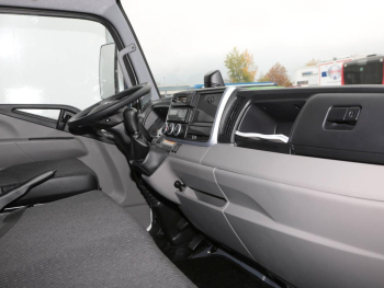 FUSO Canter 7C18 JUNGE Koffer/LBW LED Klima Bluetooth