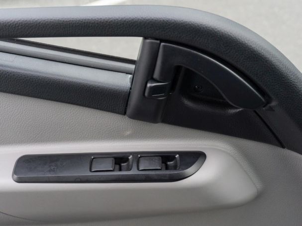 FUSO Canter 7C18 JUNGE Koffer/LBW Klima Schwingsitz