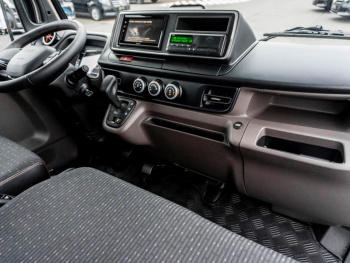 FUSO eCanter 4S15e Hinterkipper DAB+ Apple CarPlay