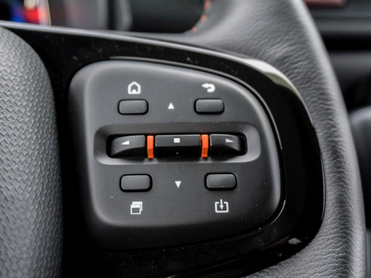 FUSO eCanter 4S15e Hinterkipper DAB+ Apple CarPlay