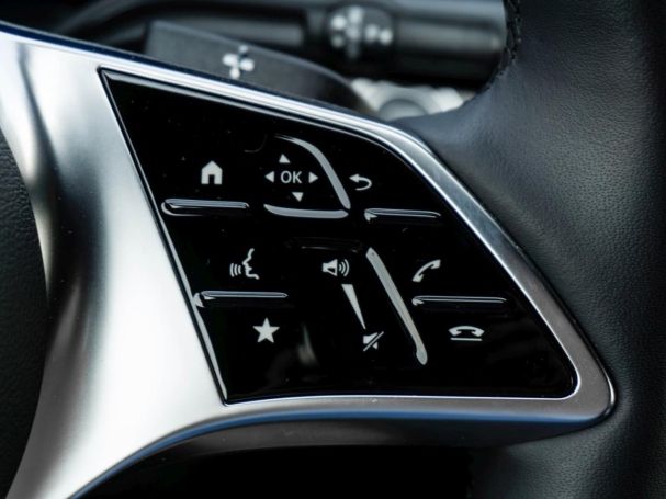 Mercedes-Benz EQV 300 AVANTGARDE Lang Burmester Airmatic 360° Mercedes-Benz EQV 300 AVANTGARDE Lang Burmester Airmatic 360°