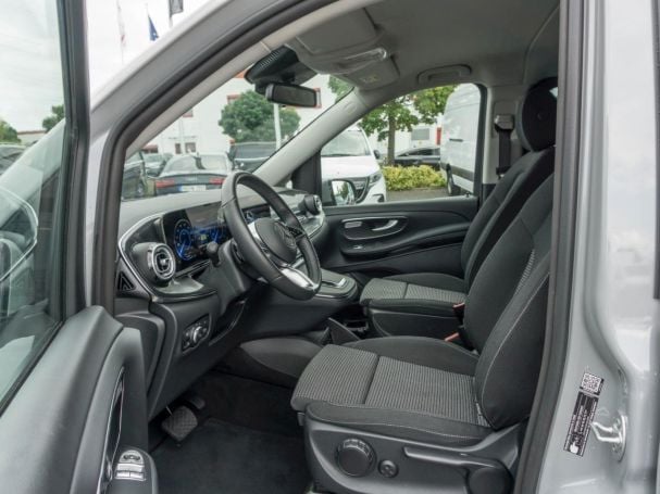 Mercedes-Benz EQV 300 Lang MBUXNavi Distronic Kamera Easy-Pack Mercedes-Benz EQV 300 Lang MBUXNavi Distronic Kamera Easy-Pack