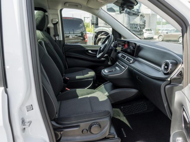 Mercedes-Benz EQV 300 Lang MBUX Navi Panorama Distronic 360° Mercedes-Benz EQV 300 Lang MBUX Navi Panorama Distronic 360°
