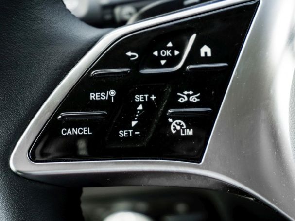 Mercedes-Benz EQV 300 Lang MBUXNavi Distronic Easy-Pack 360° Mercedes-Benz EQV 300 Lang MBUXNavi Distronic Easy-Pack 360°