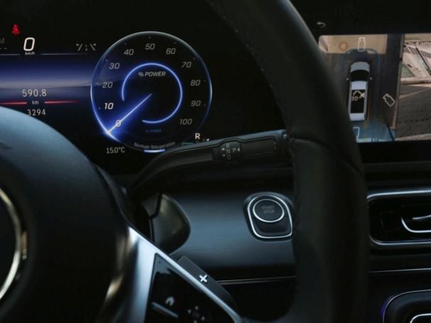 Mercedes-Benz EQV 300 Lang AMG MBUX Distronic 360° Totwinkel Mercedes-Benz EQV 300 Lang AMG MBUX Distronic 360° Totwinkel