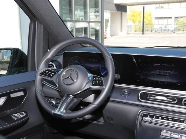 Mercedes-Benz EQV 300 Lang AMG MBUX Distronic 360° Totwinkel Mercedes-Benz EQV 300 Lang AMG MBUX Distronic 360° Totwinkel
