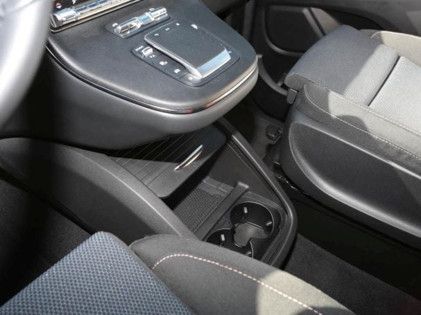 Mercedes-Benz EQV 300 Lang MBUX Navi Distronic Totwinkel Mercedes-Benz EQV 300 Lang MBUX Navi Distronic Totwinkel