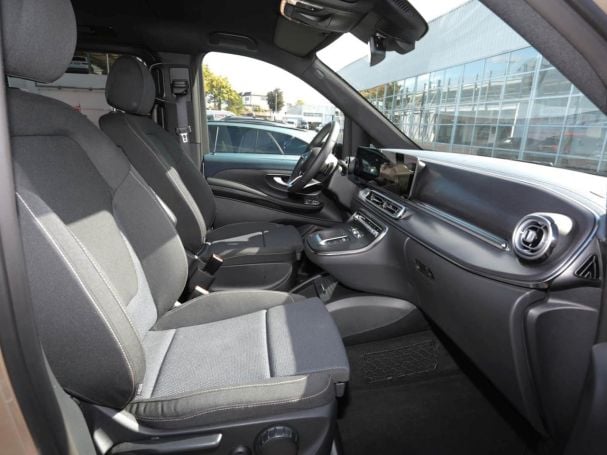 Mercedes-Benz EQV 300 Lang MBUX Navi Distronic Totwinkel Mercedes-Benz EQV 300 Lang MBUX Navi Distronic Totwinkel