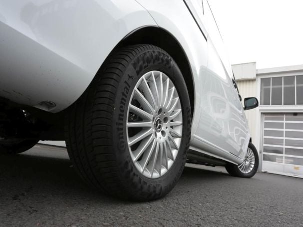 Mercedes-Benz eVito 129 Tourer PRO Lang Distronic NP 89.413