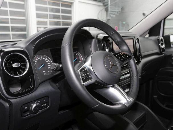 Mercedes-Benz eVito 129 Tourer PRO Lang Distronic 360° Sitzhzg Mercedes-Benz eVito 129 Tourer PRO Lang Distronic 360° Sitzhzg