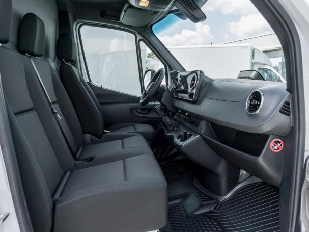 Mercedes-Benz Sprinter 317 CDI Koffer MBUX Navi Totwinkel Klima Mercedes-Benz Sprinter 317 CDI Koffer MBUX Navi Totwinkel Klima