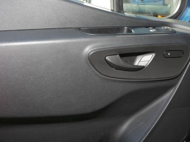 Mercedes-Benz Sprinter 516 CDI Pritsche Lang Klima SpurH SHZ Mercedes-Benz Sprinter 516 CDI Pritsche Lang Klima SpurH SHZ