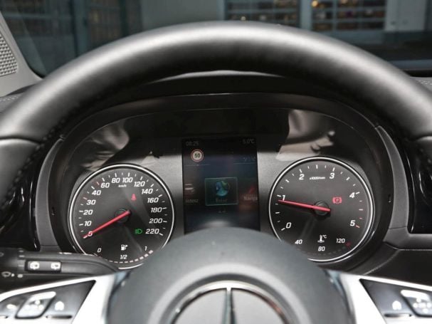 Mercedes-Benz T 180 d MBUX Navi Park-Assist Kamera Spiegel-P