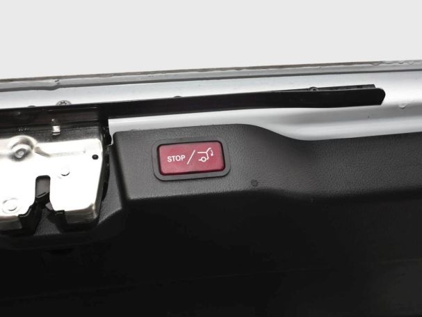 Mercedes-Benz V 220 d 4MATIC STYLE Lang AMG Distronic 360° AHK