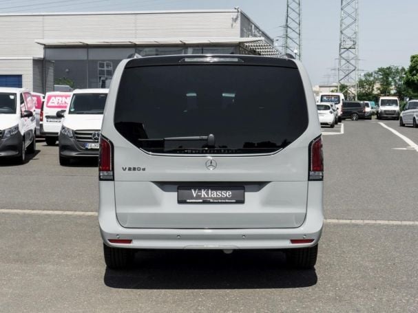 Mercedes-Benz V 220 d STYLE Lang Navi Distronic Totwinkel AHK Mercedes-Benz V 220 d STYLE Lang Navi Distronic Totwinkel AHK