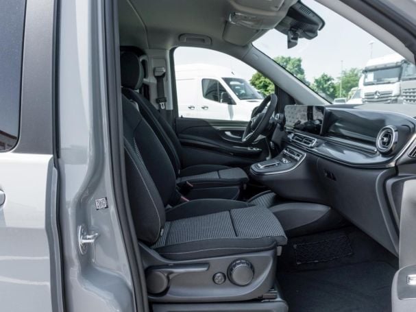 Mercedes-Benz V 220 d STYLE Lang Navi Distronic Totwinkel AHK Mercedes-Benz V 220 d STYLE Lang Navi Distronic Totwinkel AHK