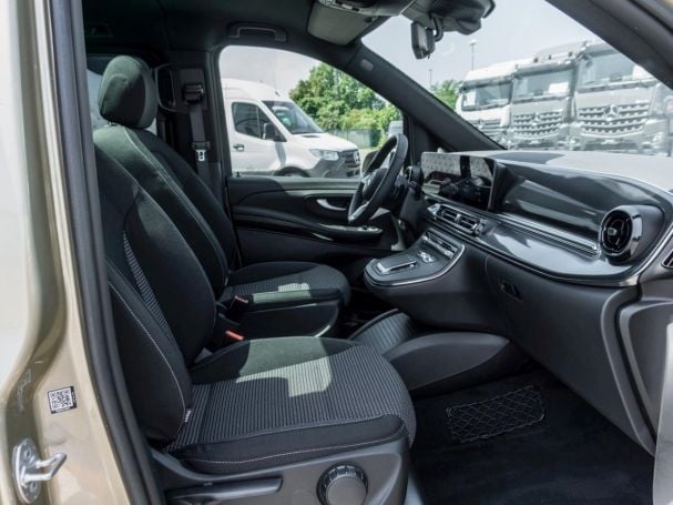 Mercedes-Benz V 250 d 4MATIC STYLE Lang Navi Distronic Panorama Mercedes-Benz V 250 d 4MATIC STYLE Lang Navi Distronic Panorama