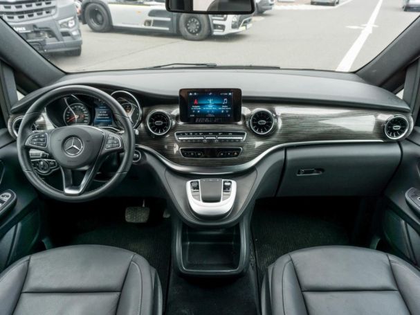 Mercedes-Benz V 250 d AVANTGARDE Lang MBUX Navi AHK Kamera Mercedes-Benz V 250 d AVANTGARDE Lang MBUX Navi AHK Kamera