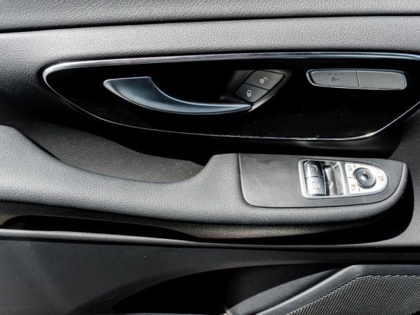 Mercedes-Benz V 250 d STYLE Lang MBUX Navi Distronic AHK Mercedes-Benz V 250 d STYLE Lang MBUX Navi Distronic AHK