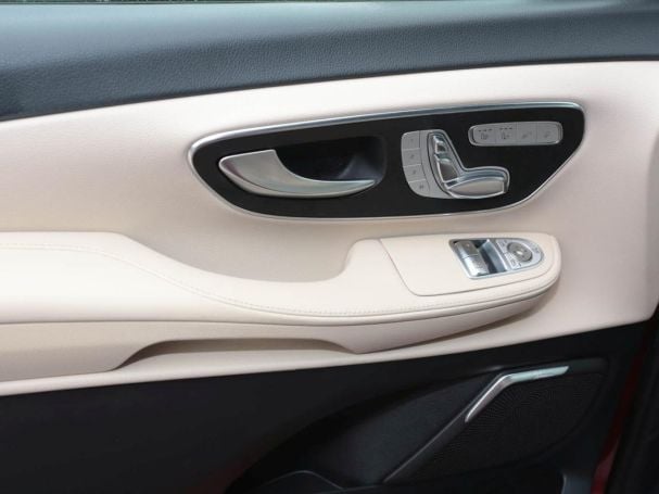 Mercedes-Benz V 300 d 4M Avantgarde Edition lang AHK Panorama