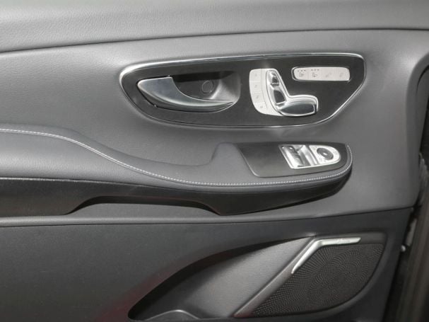 Mercedes-Benz V 300 d 4M AVANTGARDE lang AMG Night Panorama Mercedes-Benz V 300 d 4M AVANTGARDE lang AMG Night Panorama