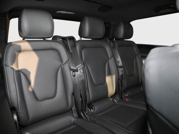 Mercedes-Benz V 300 d 4M AVANTGARDE lang AMG Night Panorama Mercedes-Benz V 300 d 4M AVANTGARDE lang AMG Night Panorama