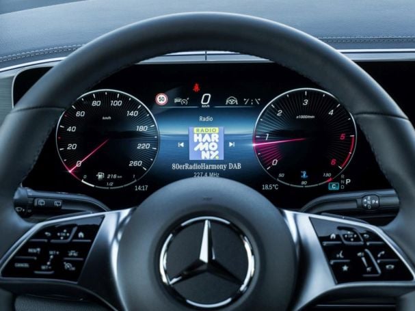 Mercedes-Benz V 300 d 4M EXCLUSIVE Extralang AMG Night AHK 360° Mercedes-Benz V 300 d 4M EXCLUSIVE Extralang AMG Night AHK 360°