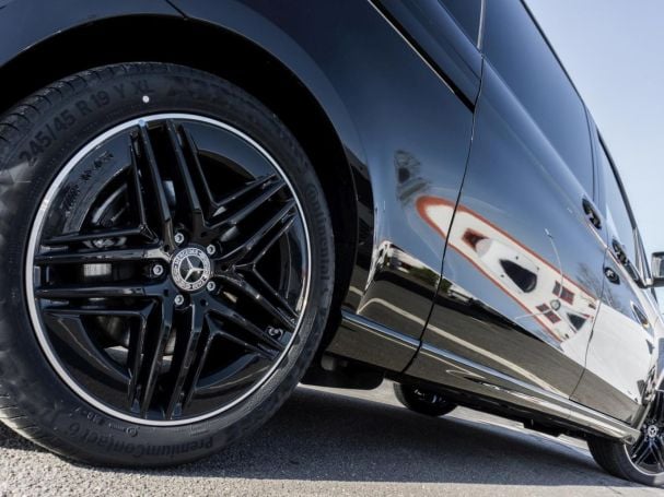 Mercedes-Benz V 300 d 4M EXCLUSIVE Extralang AMG Night AHK 360° Mercedes-Benz V 300 d 4M EXCLUSIVE Extralang AMG Night AHK 360°