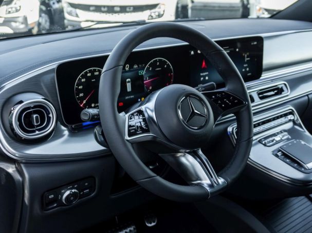 Mercedes-Benz V 300 d 4M EXCLUSIVE Extralang AMG Night AHK 360° Mercedes-Benz V 300 d 4M EXCLUSIVE Extralang AMG Night AHK 360°