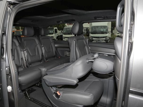 Mercedes-Benz V 300 d 4M Exclusive lang AMG NightMBUX Distronic Mercedes-Benz V 300 d 4M Exclusive lang AMG NightMBUX Distronic