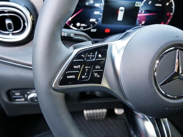 Mercedes-Benz V 300 d 4M Exclusive lang AMG Distronic 360° Mercedes-Benz V 300 d 4M Exclusive lang AMG Distronic 360°
