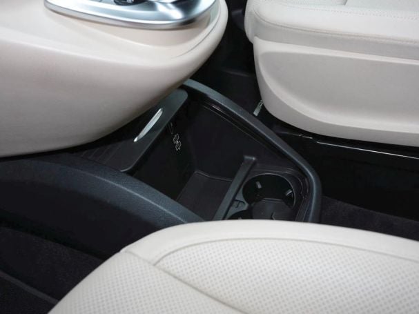 Mercedes-Benz V 300 d 4M lang Avantgarde Edition AHK Panorama