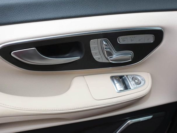 Mercedes-Benz V 300 d 4M lang Avantgarde Edition AHK Panorama Mercedes-Benz V 300 d 4M lang Avantgarde Edition AHK Panorama