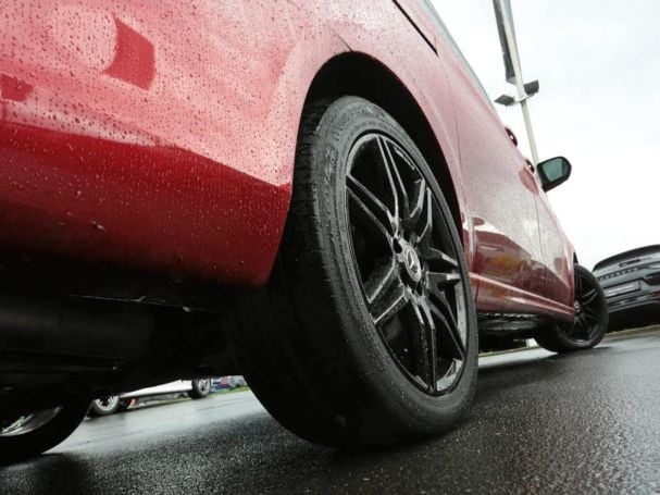 Mercedes-Benz V 300 d 4M lang Avantgarde Edition AHK Panorama Mercedes-Benz V 300 d 4M lang Avantgarde Edition AHK Panorama