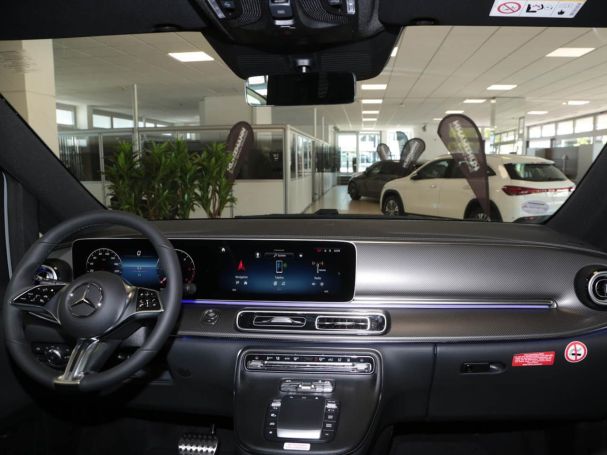 Mercedes-Benz V 300 d 4MATIC AVANTGARDE Lang Night Panorama Mercedes-Benz V 300 d 4MATIC AVANTGARDE Lang Night Panorama