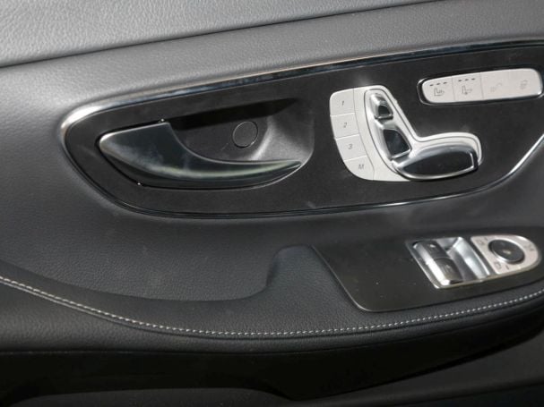 Mercedes-Benz V 300 d 4MATIC AVANTGARDE Lang Night Panorama Mercedes-Benz V 300 d 4MATIC AVANTGARDE Lang Night Panorama