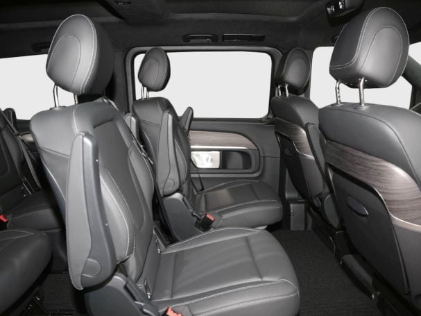 Mercedes-Benz V 300 d 4MATIC EXCLUSIVE Lang MBUXNavi Distronic Mercedes-Benz V 300 d 4MATIC EXCLUSIVE Lang MBUXNavi Distronic