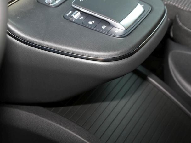 Mercedes-Benz V 300 d 4MATIC STYLE Lang MBUX Navi AHK Standhzg Mercedes-Benz V 300 d 4MATIC STYLE Lang MBUX Navi AHK Standhzg
