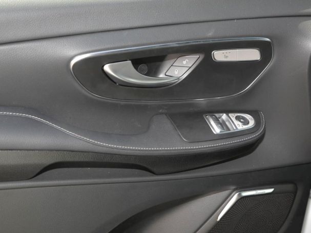 Mercedes-Benz V 300 d AVANTGARDE Extralang Navi Distronic AHK Mercedes-Benz V 300 d AVANTGARDE Extralang Navi Distronic AHK