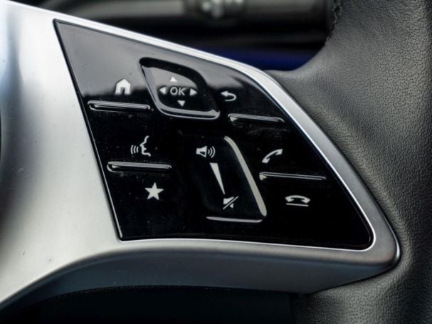 Mercedes-Benz V 300 d Avantgarde extralang MBUX Navi Distronic Mercedes-Benz V 300 d Avantgarde extralang MBUX Navi Distronic