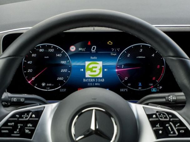 Mercedes-Benz V 300 d Avantgarde extralang MBUX Navi Distronic Mercedes-Benz V 300 d Avantgarde extralang MBUX Navi Distronic